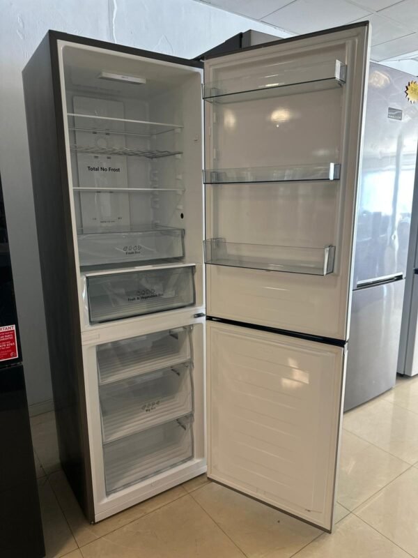 FRIGORIFICO HISENSE RB390N4BC20